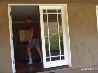 Nextdoorraw - висок червенокоси получава заловени creeping на съсед