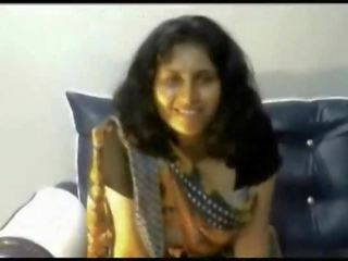 Desi indian teenager stripping in saree on webcam showing bigtits