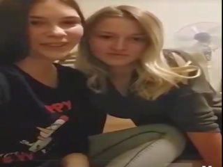 [periscope] ukrajinke najstnice dekleta praksa cuddles