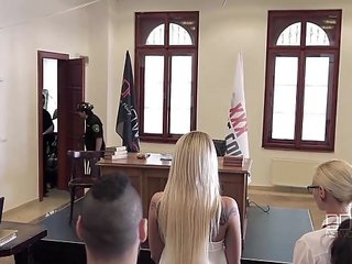 Xxx justice - sodnik orders sensational skupina seks in dp zdravljenje