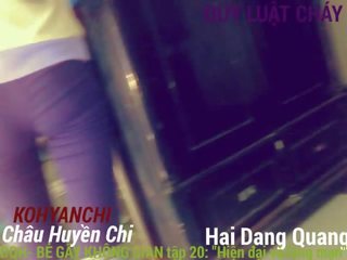 Teen young female Pham Vu Linh Ngoc shy peeing Hai Dang Quang school Chau Huyen Chi escort